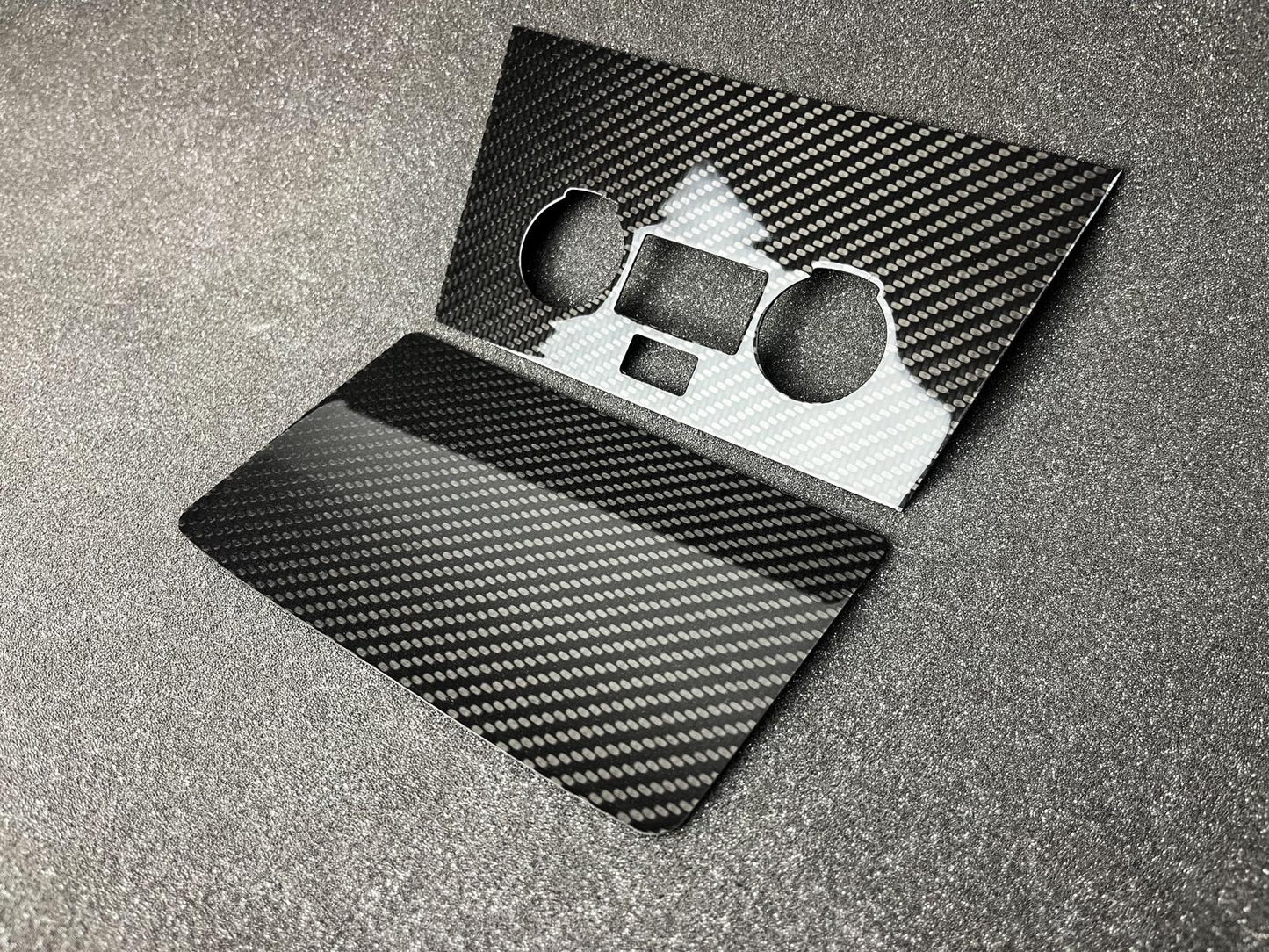 WST-Carbon Echtcarbon Cover für Handyladeschale für Hyundai i30 N PDE