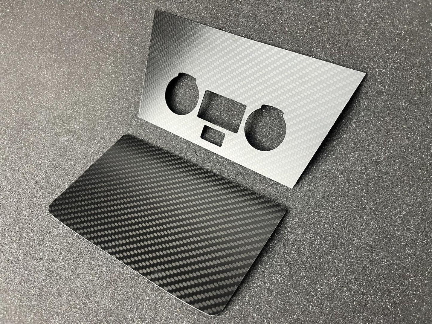 WST-Carbon Echtcarbon Cover für Handyladeschale für Hyundai i30 N PDE