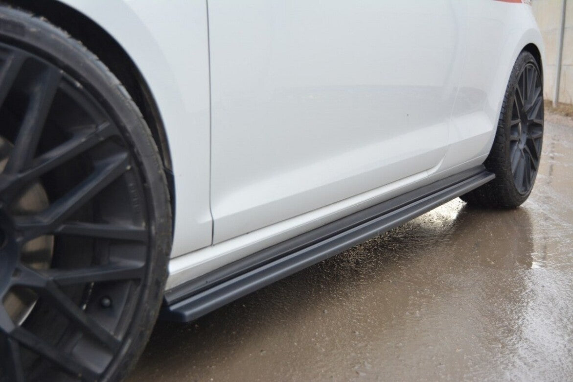 Maxton Design Seitenschweller Ansatz Cup Leisten (breit) für VW Golf 7 GTI inkl. Facelift (2014-2021)